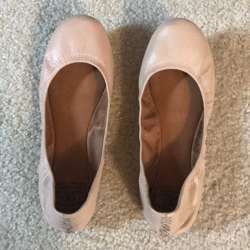 Lucky brand flats